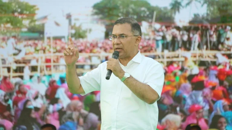 দুইপক্ষ এক হয়ে দেশে অস্থিরতা তৈরির চেষ্টা করছে: প্রধানমন্ত্রী